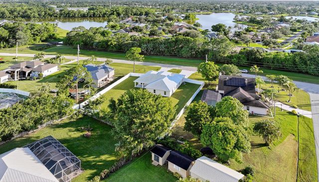 156 SW Paar Drive, Port St Lucie, FL 34953