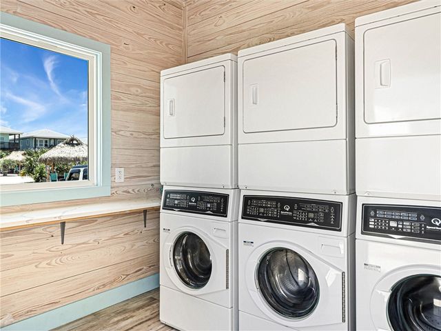 1100 Port St 12, Port Aransas, TX 78373