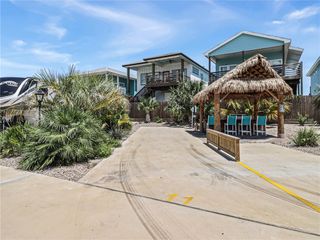 1100 Port St 12, Port Aransas, TX 78373