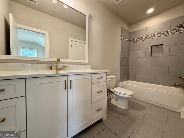 5760 Lula Bridge Court, Braselton, GA 30517