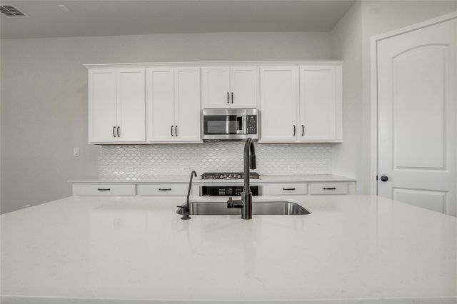 240 Denali WAY, Dripping Springs, TX 78620
