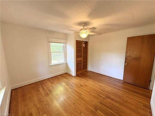 106 N 11th Avenue, Mayodan, NC 27027