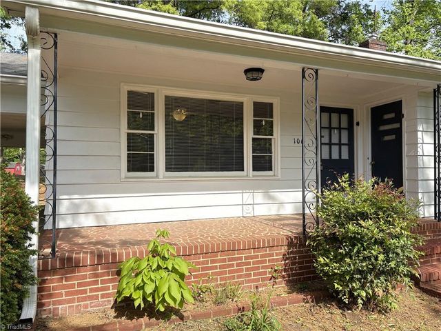 106 N 11th Avenue, Mayodan, NC 27027