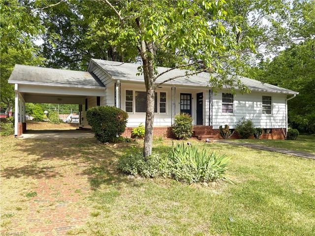 106 N 11th Avenue, Mayodan, NC 27027