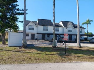 1300 SE 7th ST 101, Cape Coral, FL 33990