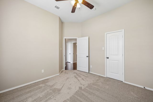 117 Thames Circle, Waxahachie, TX 75165