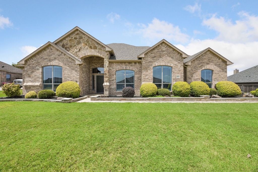 117 Thames Circle, Waxahachie, TX 75165