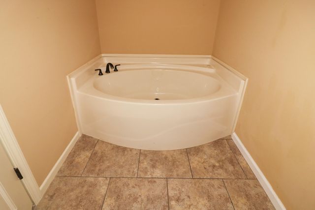 2014 Husband Road, Paducah, KY 42003