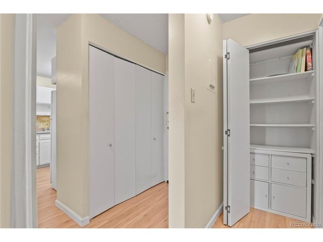 690 S Alton Way 6B, Denver, CO 80247