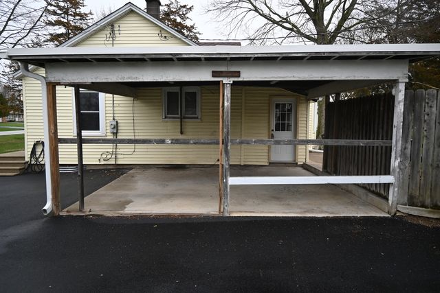 185 W Southmor Road, Morris, IL 60450