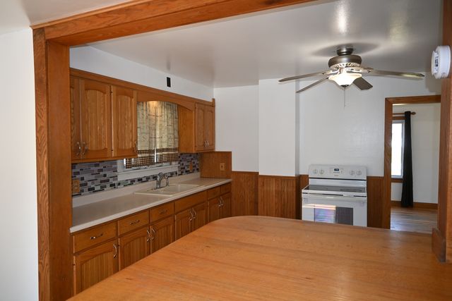 185 W Southmor Road, Morris, IL 60450