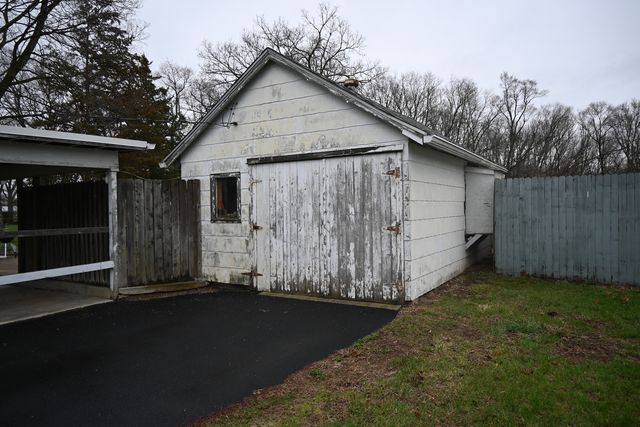 185 W Southmor Road, Morris, IL 60450