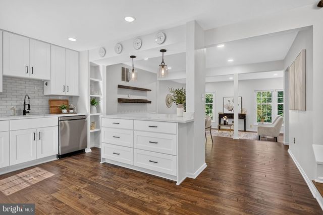 5008 DOMAIN PL, Alexandria, VA 22311