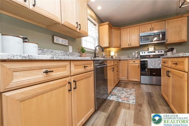 9498 Upper Little Creek Road, Lower Mt Bethel Twp, PA 18013