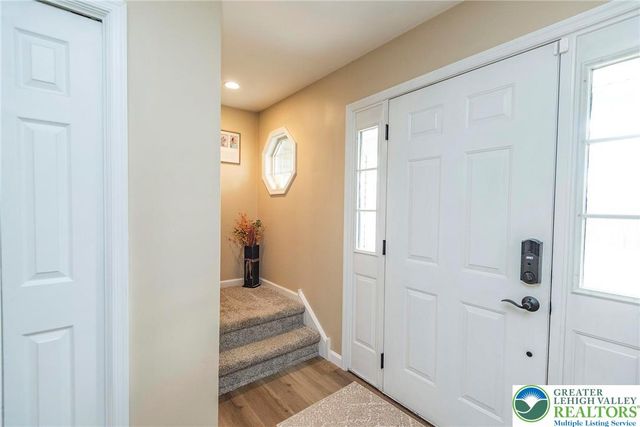 9498 Upper Little Creek Road, Lower Mt Bethel Twp, PA 18013