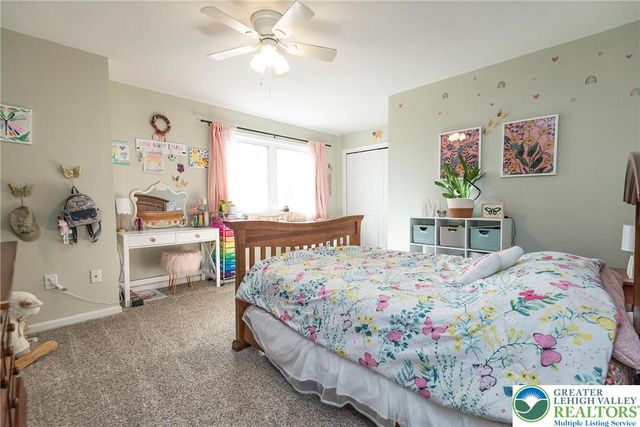 9498 Upper Little Creek Road, Lower Mt Bethel Twp, PA 18013