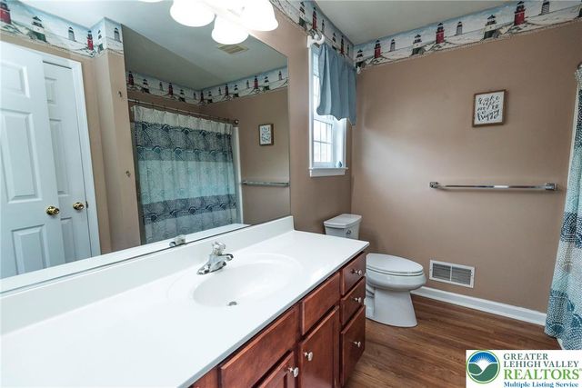 9498 Upper Little Creek Road, Lower Mt Bethel Twp, PA 18013