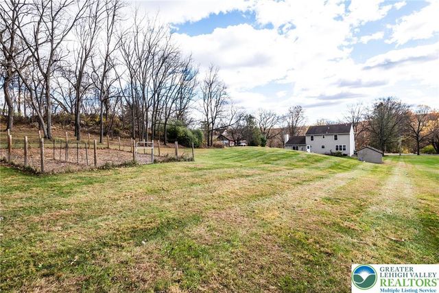 9498 Upper Little Creek Road, Lower Mt Bethel Twp, PA 18013