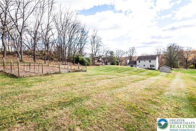 9498 Upper Little Creek Road, Lower Mt Bethel Twp, PA 18013