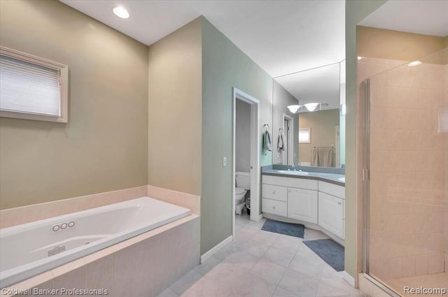 1518 Wildwood Court, Flint, MI 48532