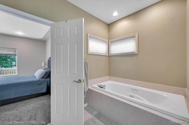 1518 Wildwood Court, Flint, MI 48532