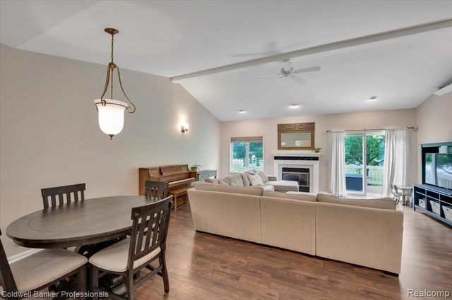 1518 Wildwood Court, Flint, MI 48532