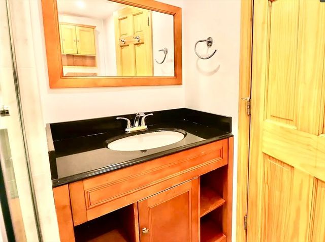 182 Babcock 1R, Brookline, MA 02446