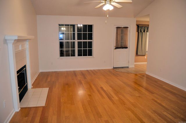 2501 Mount Vernon, Benton, AR 72015