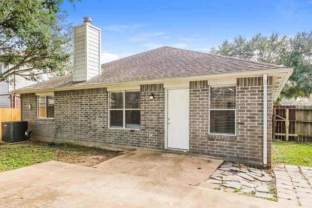 4509 Fox Run Street, Pearland, TX 77584