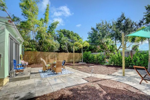 1128 N L Street, Lake Worth, FL 33460