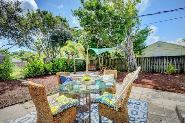 1128 N L Street, Lake Worth, FL 33460