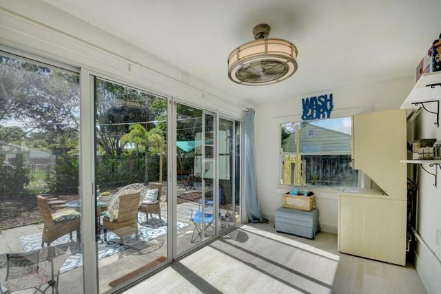 1128 N L Street, Lake Worth, FL 33460