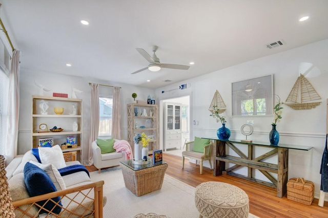 1128 N L Street, Lake Worth, FL 33460
