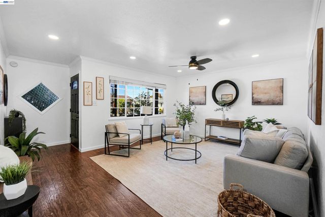 1172 Huron Ln, Hayward, CA 94545