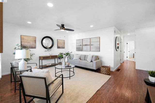 1172 Huron Ln, Hayward, CA 94545