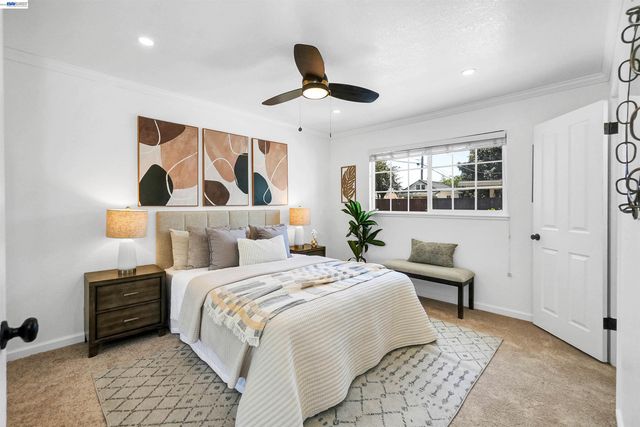 1172 Huron Ln, Hayward, CA 94545