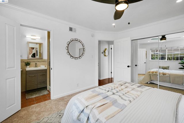 1172 Huron Ln, Hayward, CA 94545