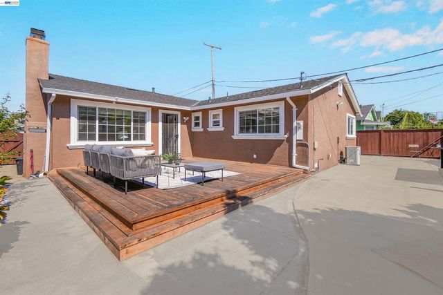 1172 Huron Ln, Hayward, CA 94545
