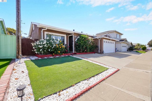 1172 Huron Ln, Hayward, CA 94545