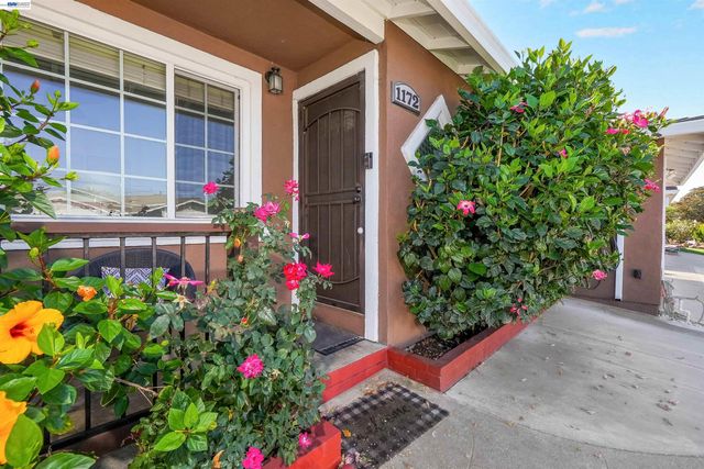 1172 Huron Ln, Hayward, CA 94545
