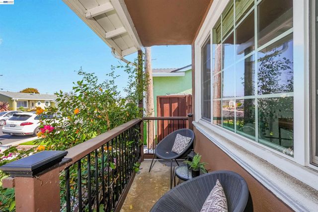 1172 Huron Ln, Hayward, CA 94545