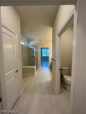 2122 Yellowfin CIR, Naples, FL 34114