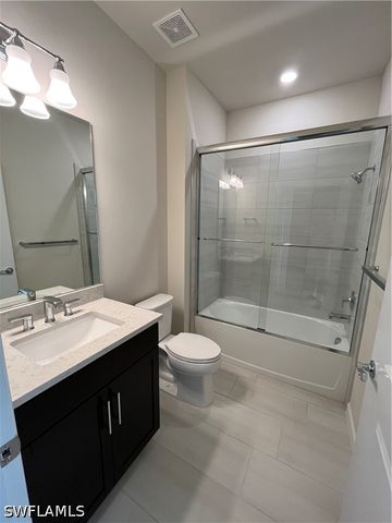 2122 Yellowfin CIR, Naples, FL 34114