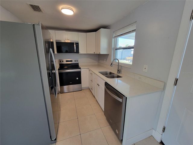 3301 ASH STREET, Punta Gorda, FL 33950