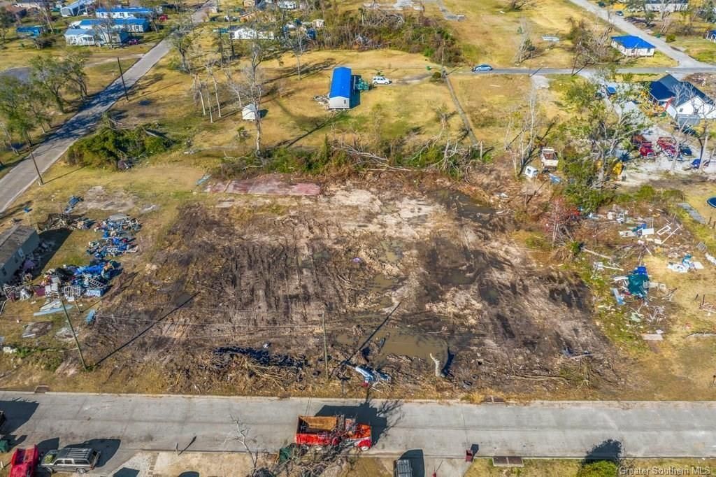 4 4 Field Street, Westlake, LA 70669