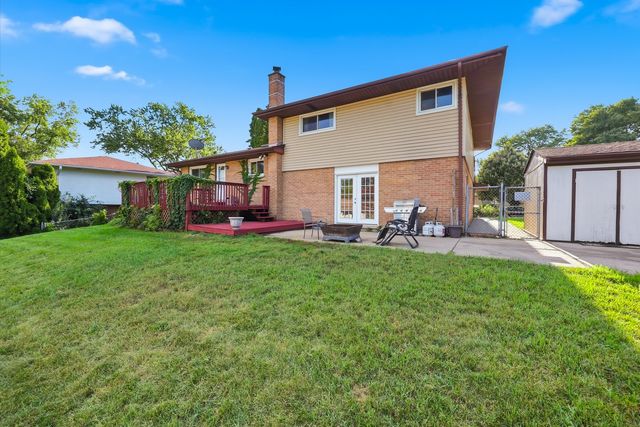 4602 Magnolia Drive, Rolling Meadows, IL 60008