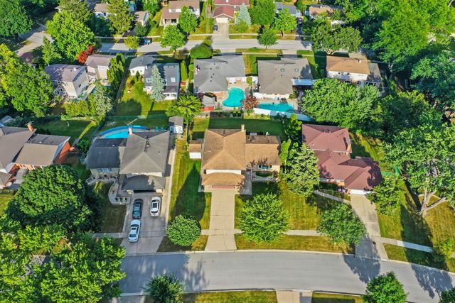 4602 Magnolia Drive, Rolling Meadows, IL 60008