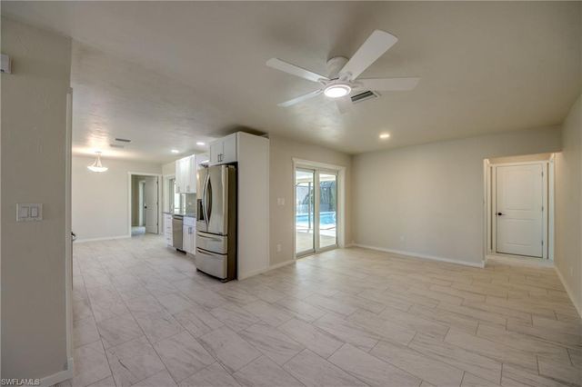 1216 SE 43rd TER, Cape Coral, FL 33904