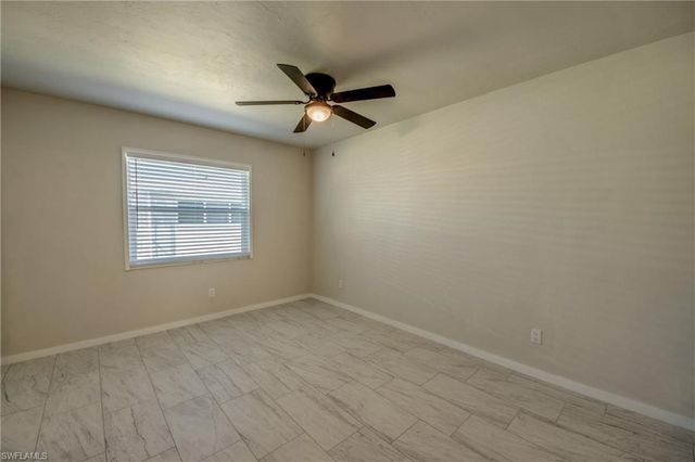 1216 SE 43rd TER, Cape Coral, FL 33904