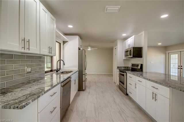 1216 SE 43rd TER, Cape Coral, FL 33904